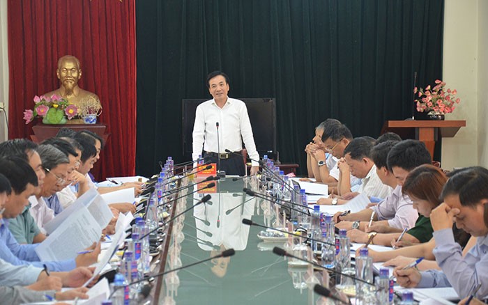 Bí thư Tỉnh ủy Trần Văn Sơn kết luận buổi làm việc với Huyện ủy Tuần Giáo.