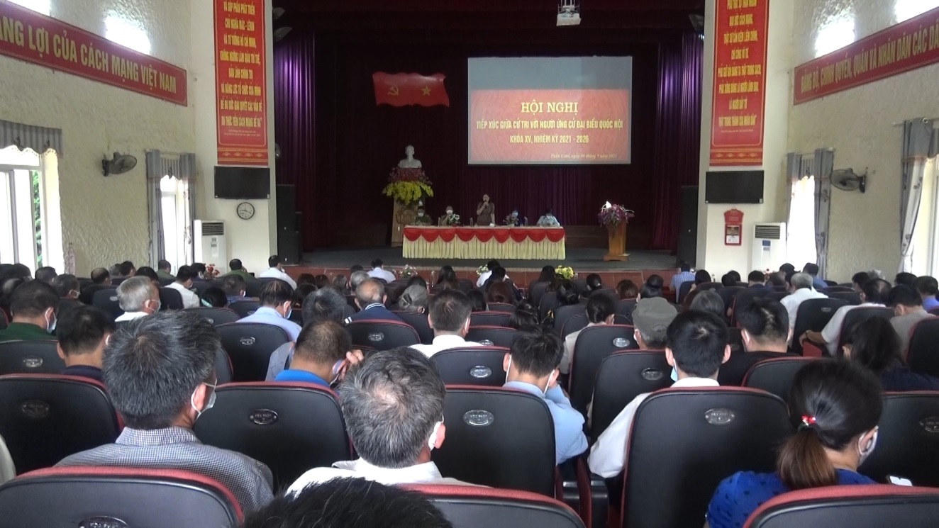 Hội nghị tiếp xúc giữa cử tri với người ứng cử Đại biểu Quốc hội khóa XV nhiệm kỳ 2021-2026 tại huyện Tuần Giáo