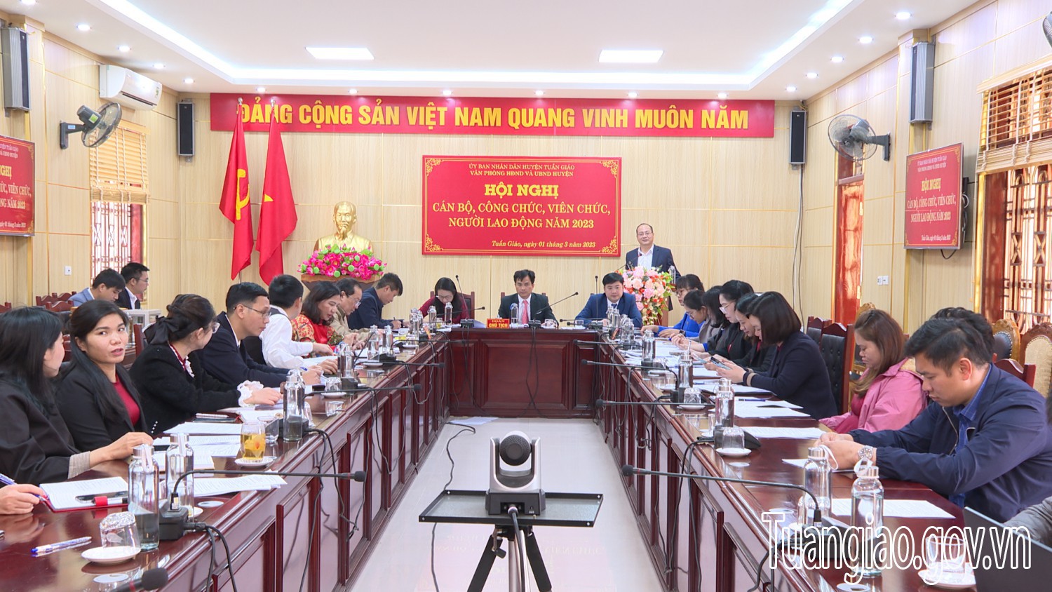 Văn phòng HĐND & UBND huyện Tuần Giáo tổ chức Hội nghị cán bộ, công chức, viên chức, người lao động năm 2023