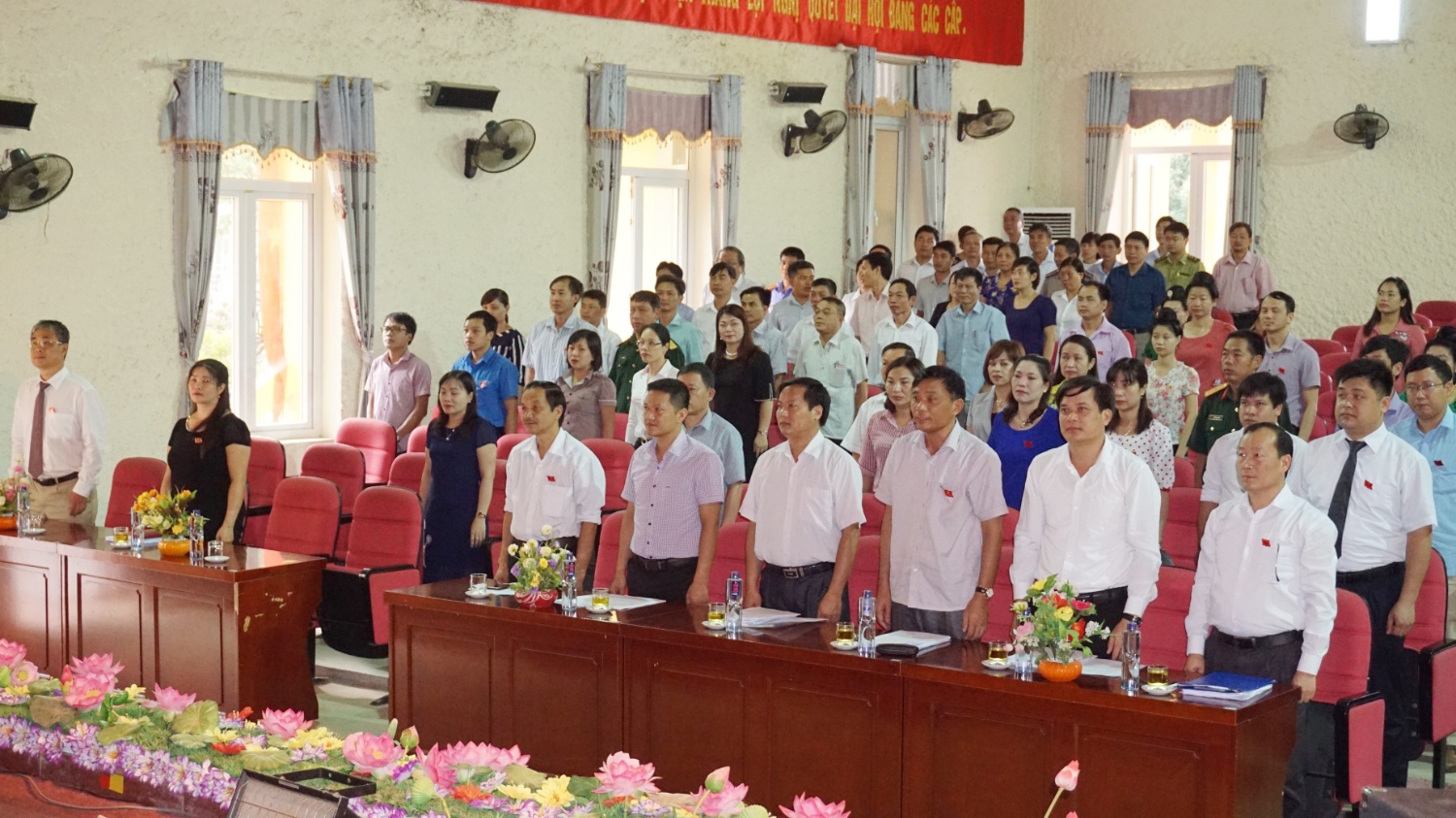 HĐND huyện Tuần Giáo họp kỳ giữa năm 2018