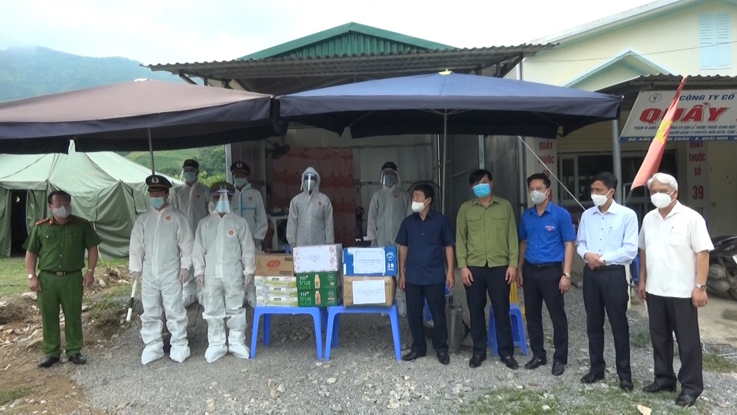 Đồng chí Phạm Khắc Quân kiểm tra công tác phòng chống dịch bệnh Covid-19 tại huyện Tuần Giáo