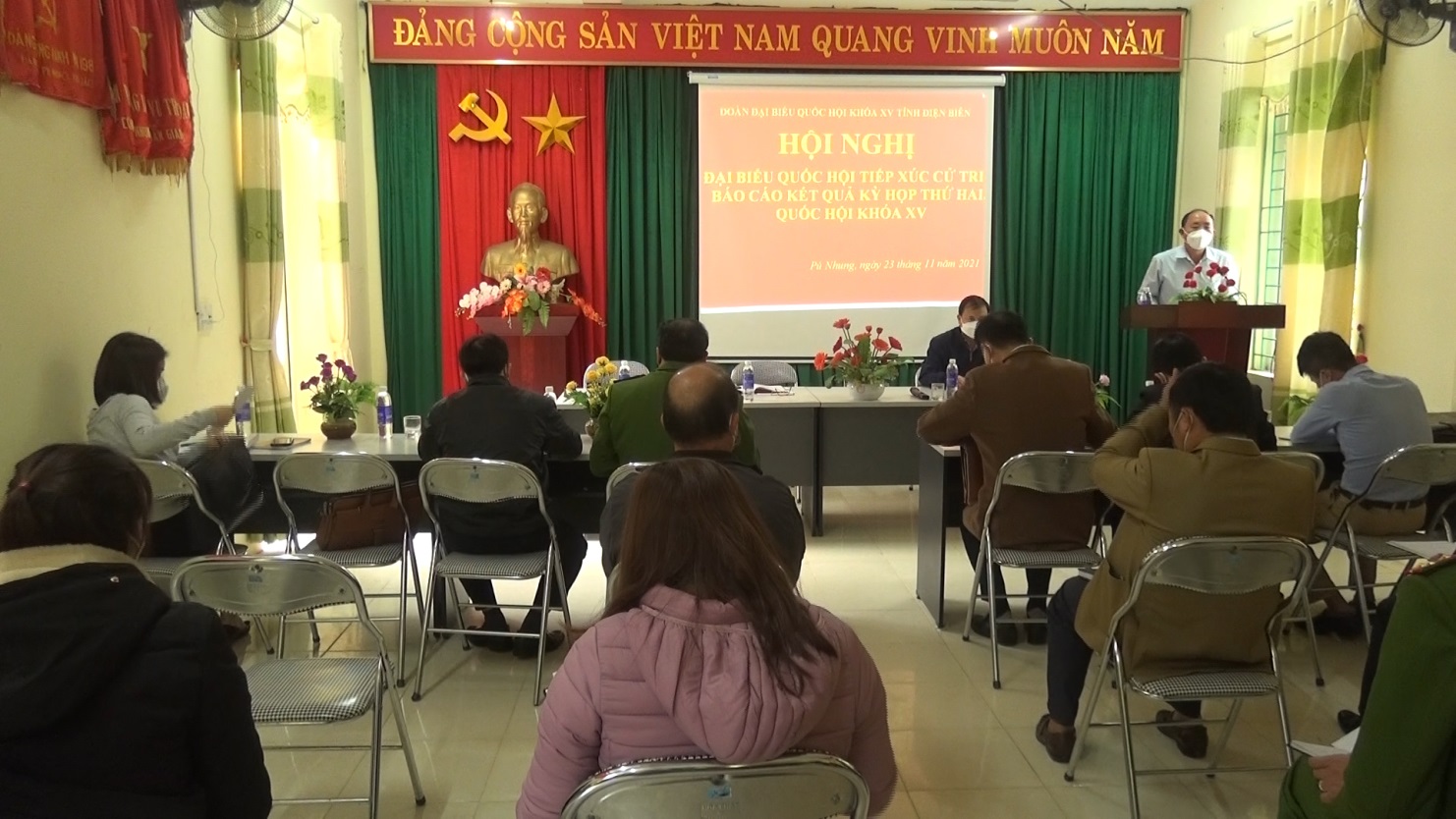 Đại biểu Quốc hội tỉnh khóa XV tiếp xúc cử tri tại xã Pú Nhung