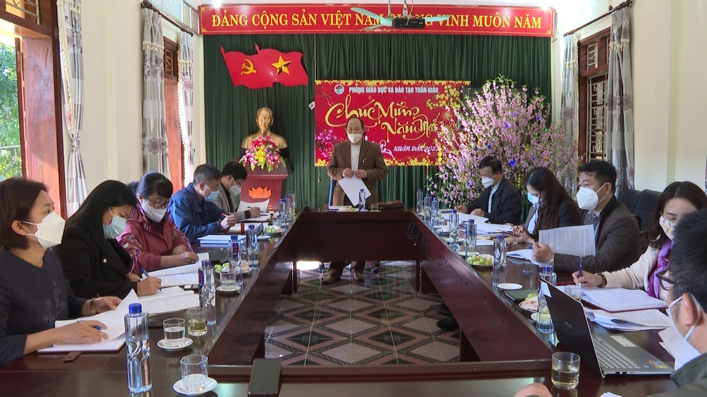 Lãnh đạo Sở giáo dục và đào tạo tỉnh Điện Biên làm việc với Ngành GD&ĐT huyện Tuần Giáo