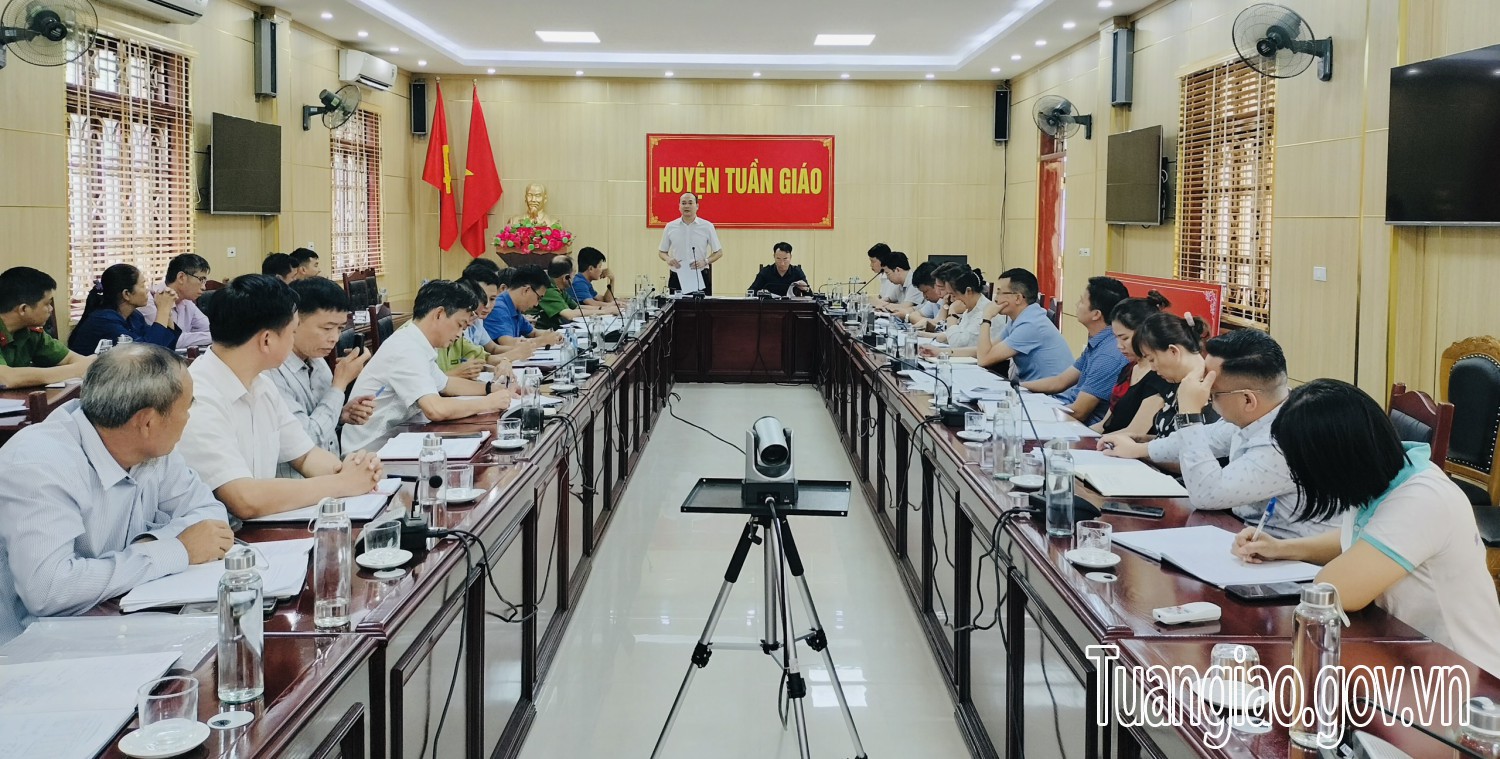Sở Tài nguyên và Môi trường tỉnh Điện Biên làm việc với huyện Tuần Giáo