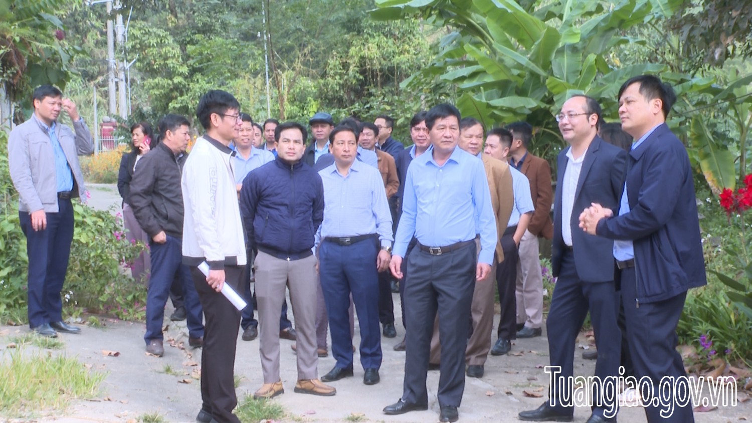 Chủ tịch UBND tỉnh Lê Thành Đô làm việc tại huyện Tuần Giáo