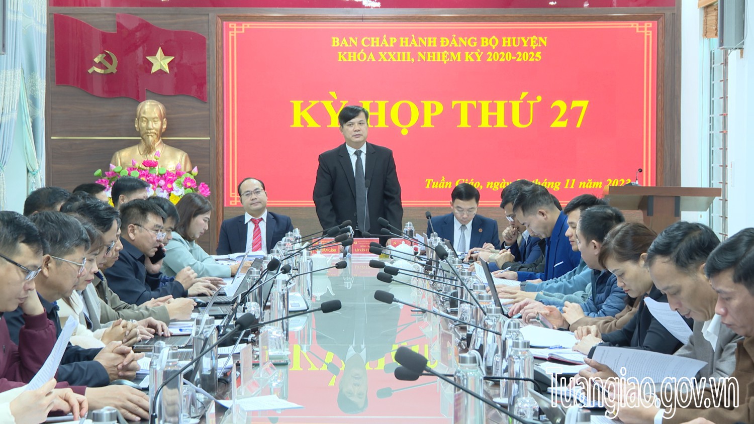 BCH Đảng bộ huyện Tuần Giáo, khoá XXIII, nhiệm kỳ 2020-2025 tổ chức kỳ họp thứ 27 mở rộng