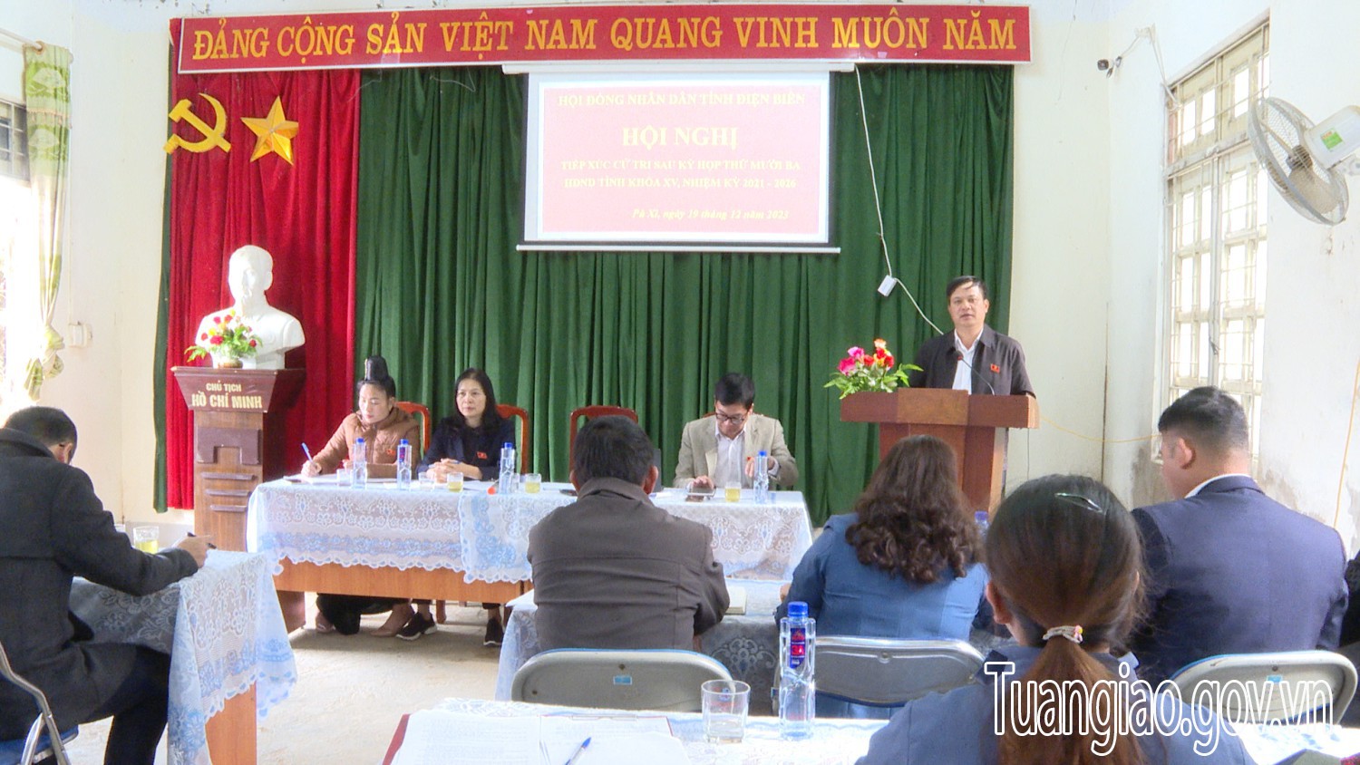 Tiếp xúc cử tri sau kỳ họp thứ 13, HĐND tỉnh khóa XV, nhiệm kỳ 2021 - 2026 tại xã Pú Xi và xã Quài Nưa