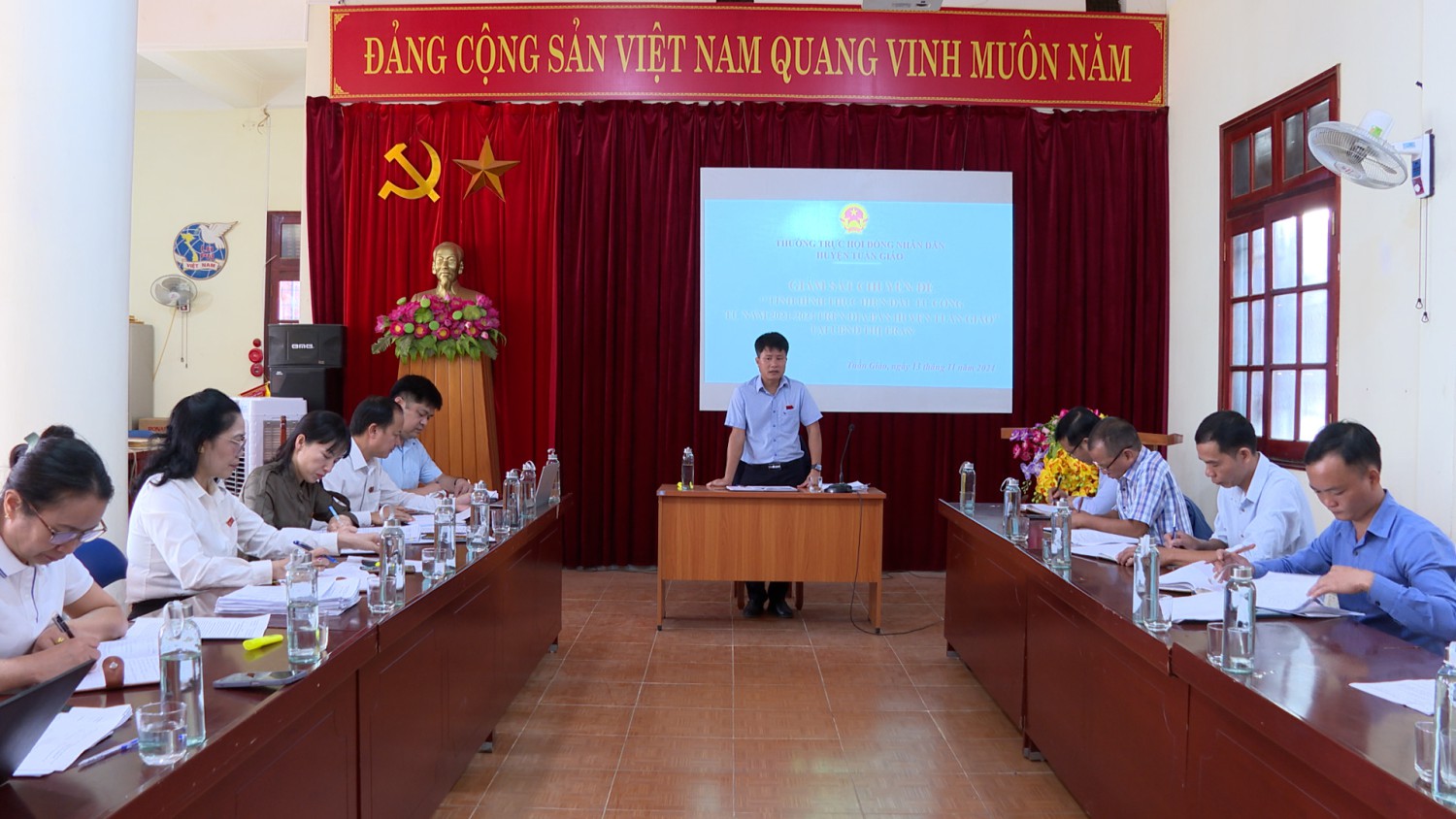 Giám sát chuyên đề: “Tình hình thực hiện đầu tư công từ năm 2021-2024 trên địa bàn huyện Tuần Giáo” tại  UBND Thị trấn