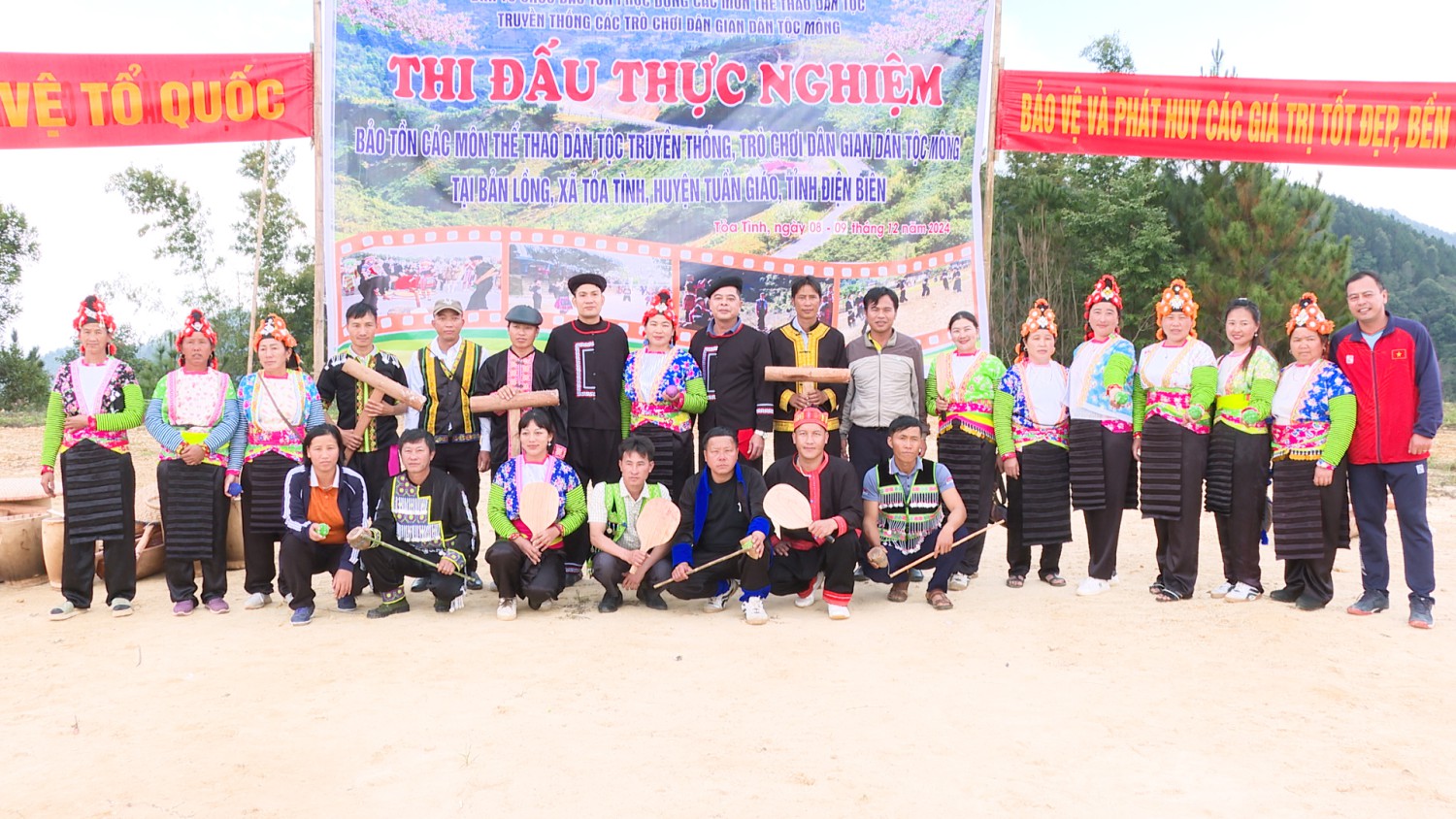 Thi đấu thực nghiệm bảo tồn các môn thể thao dân tộc truyền thống, trò chơi dân gian dân tộc Mông tại bản Lồng, xã Toả Tình