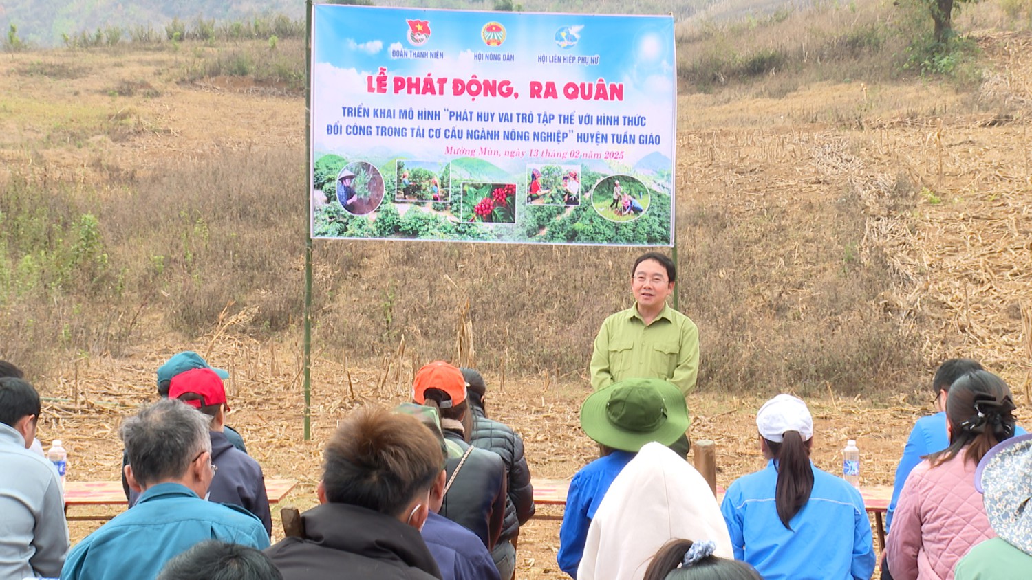 ĐỒNG CHÍ GIÀNG A DẾ PHÁT BIỂU TẠI LỄ PHÁT ĐỘNG RA QUÂN