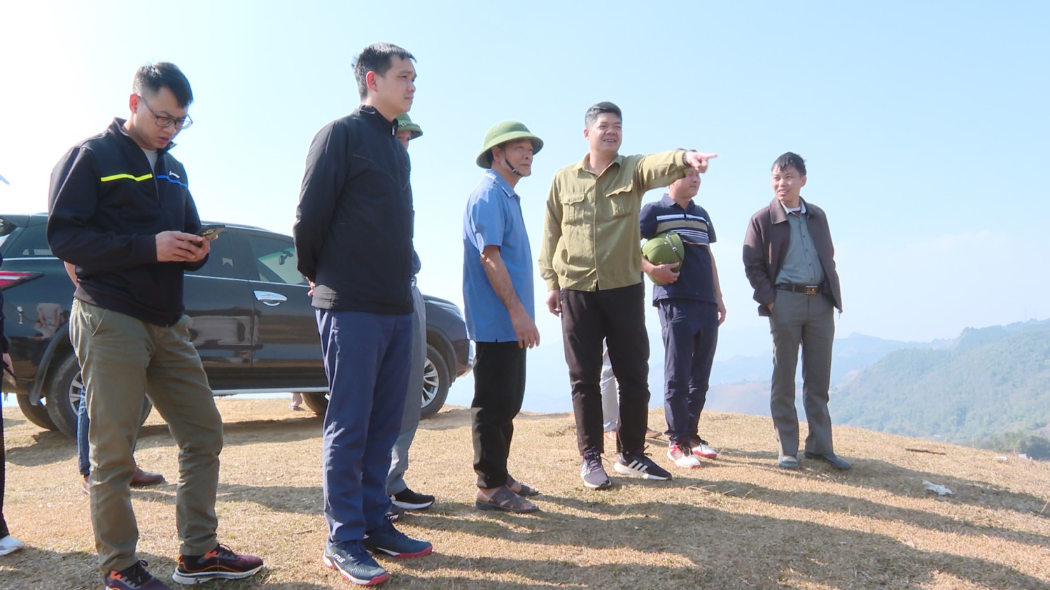 Chủ tịch UBND huyện, Hà Cầm Hồng khảo sát tiềm năng phát triển du lịch tại các xã Toả Tình và Quài Cang