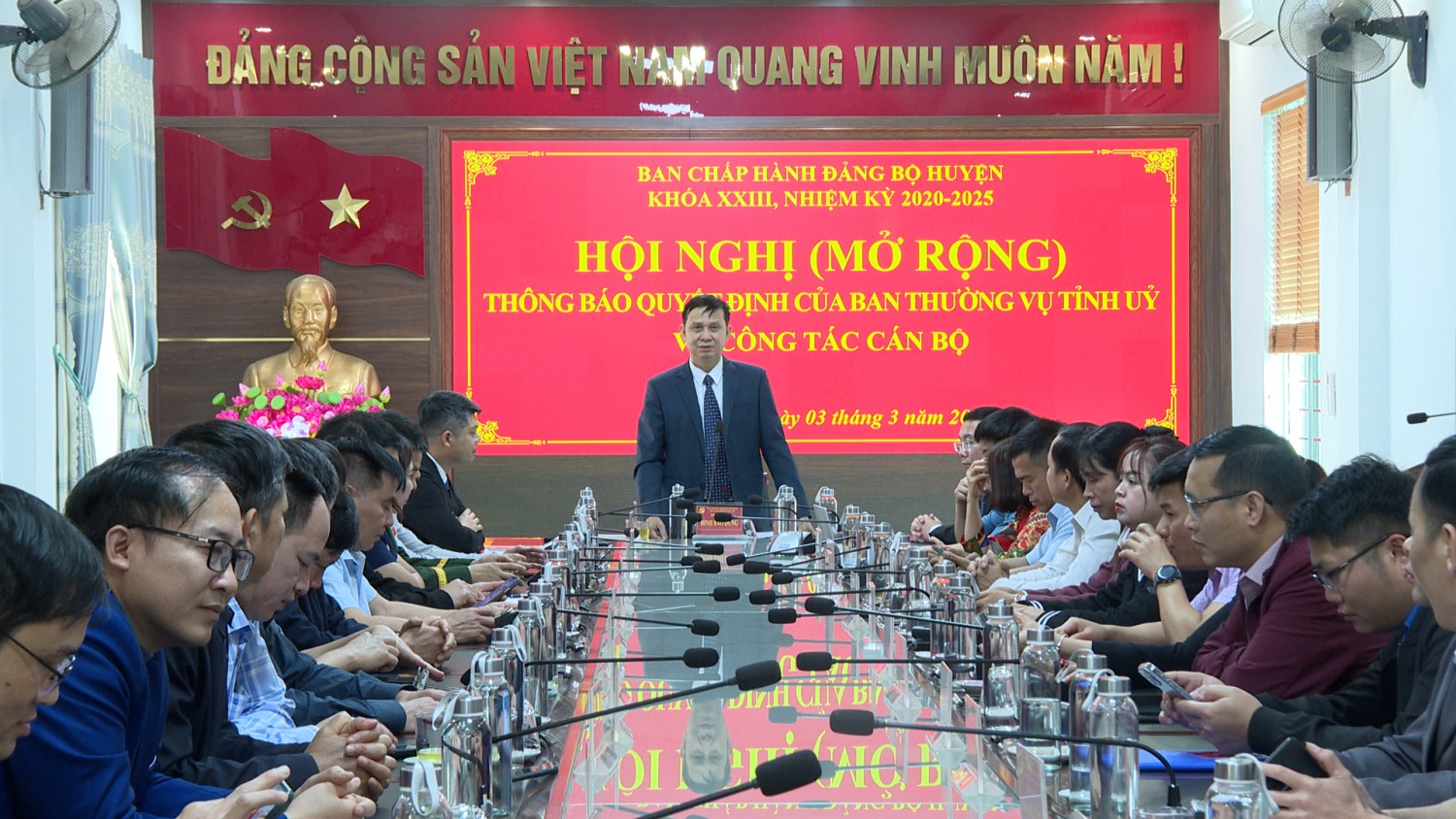 Hội nghị mở rộng thông báo quyết định của Ban Thường vụ tỉnh ủy về công tác cán bộ