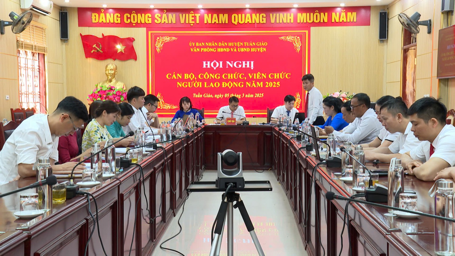 Hội nghị cán bộ, công chức, viên chức, người lao...