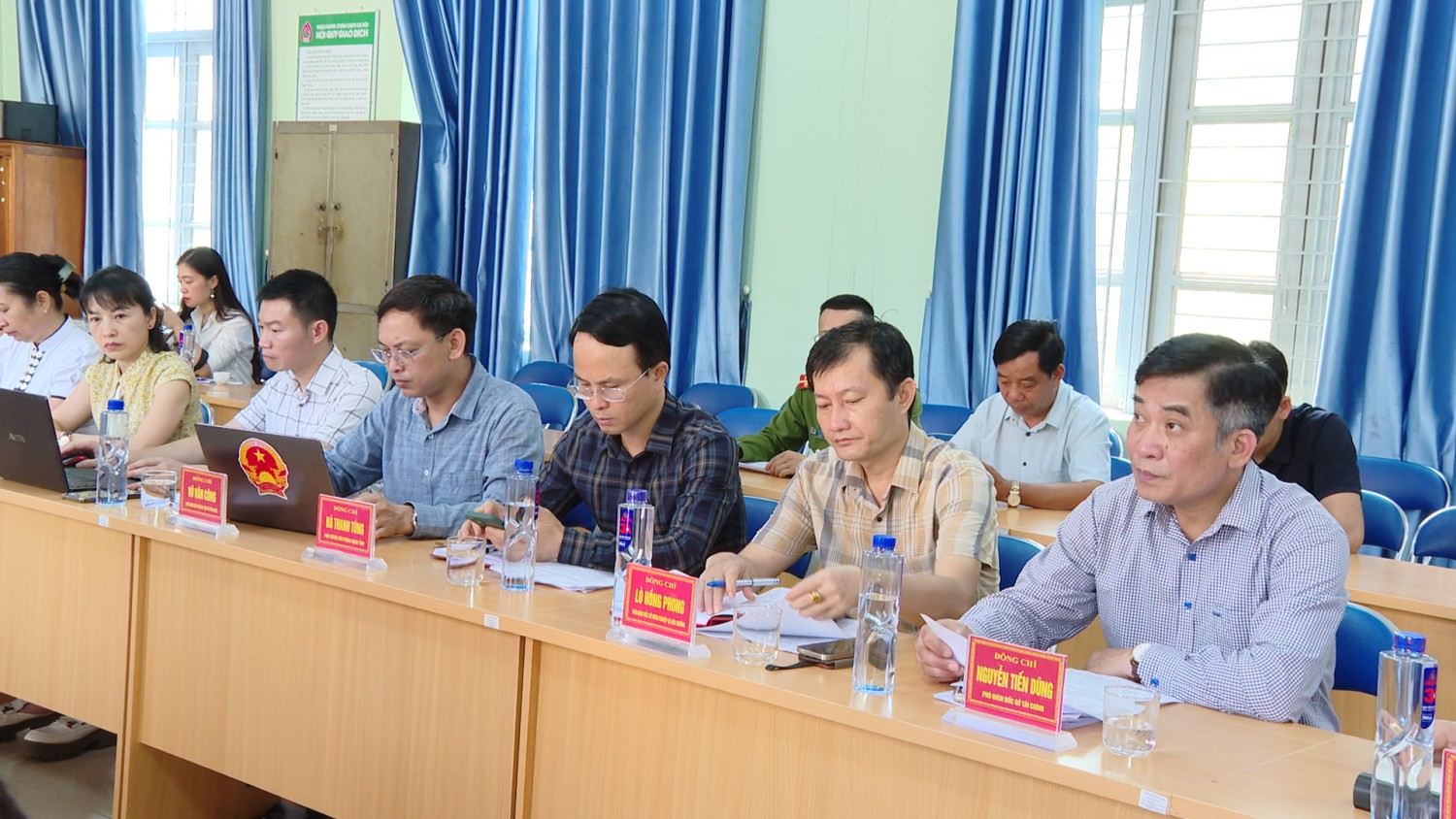 Đại biểu tại buổi làm việc