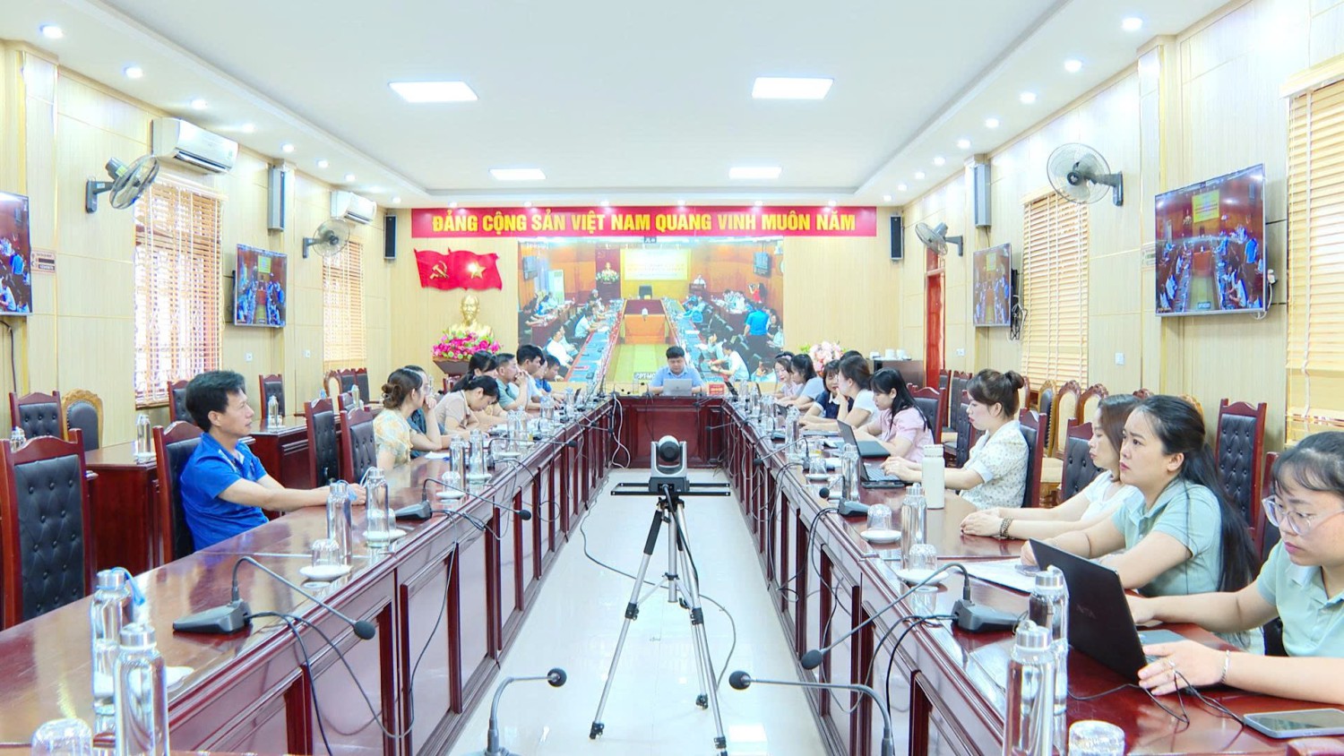 Xã Tuần Giáo dự Hội nghị tập huấn chuyên môn,...