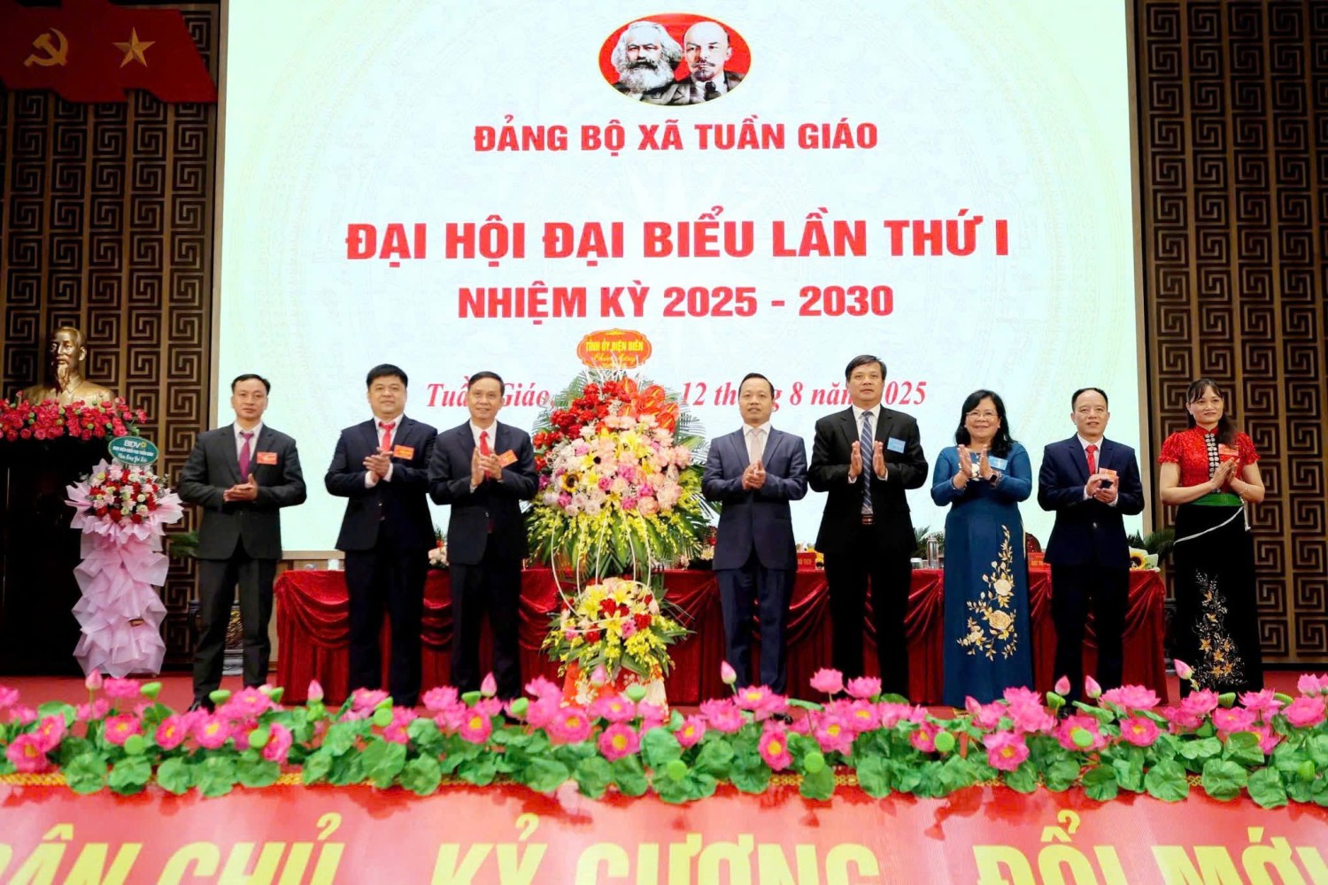 Đại hội Đại biểu Đảng bộ xã Tuần Giáo lần thứ I,...