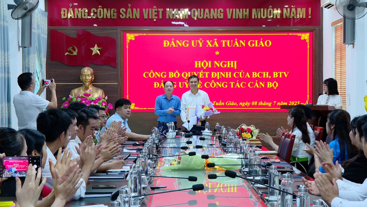 Tuần Giáo tổ chức hội nghị công bố Quyết định của...