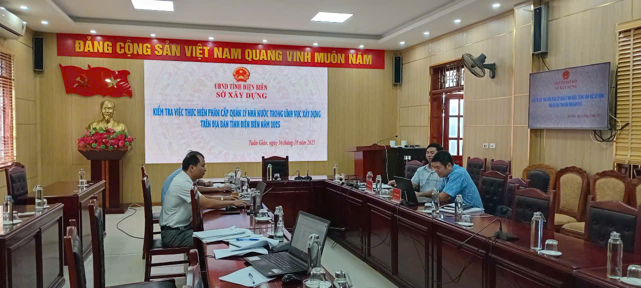 Sở Xây dựng làm việc với UBND xã Tuần Giáo về kiểm...