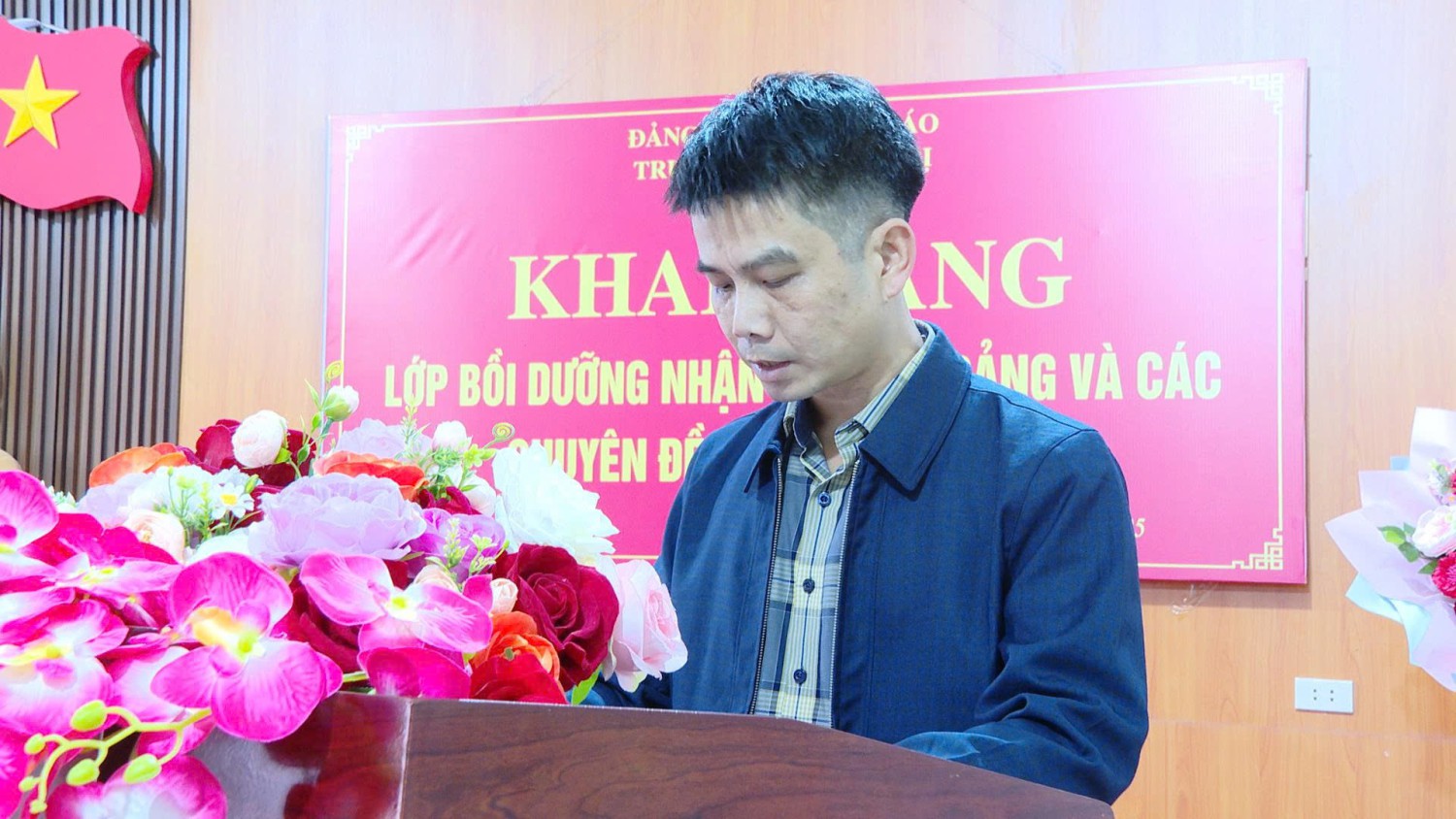 Khai giảng lớp bồi dưỡng nhận thức về Đảng và các...