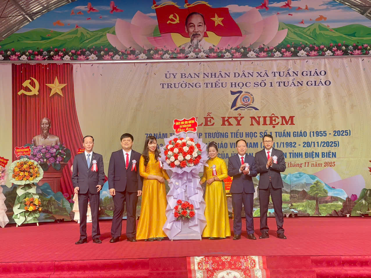 Lễ kỷ niệm 70 năm thành lập Trường Tiểu học số 1...