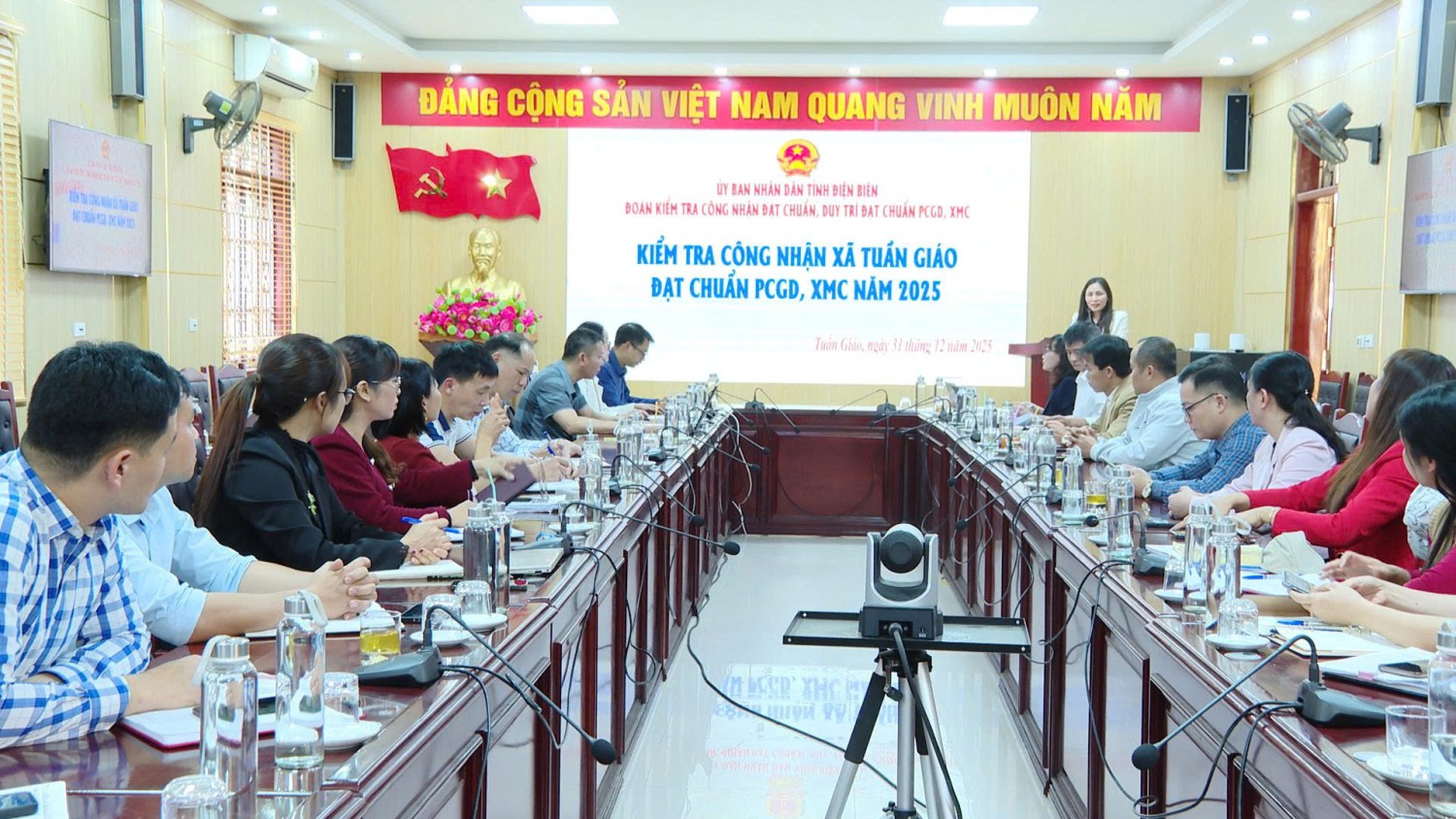 Đoàn kiểm tra công nhận đạt chuẩn, duy trì đạt...