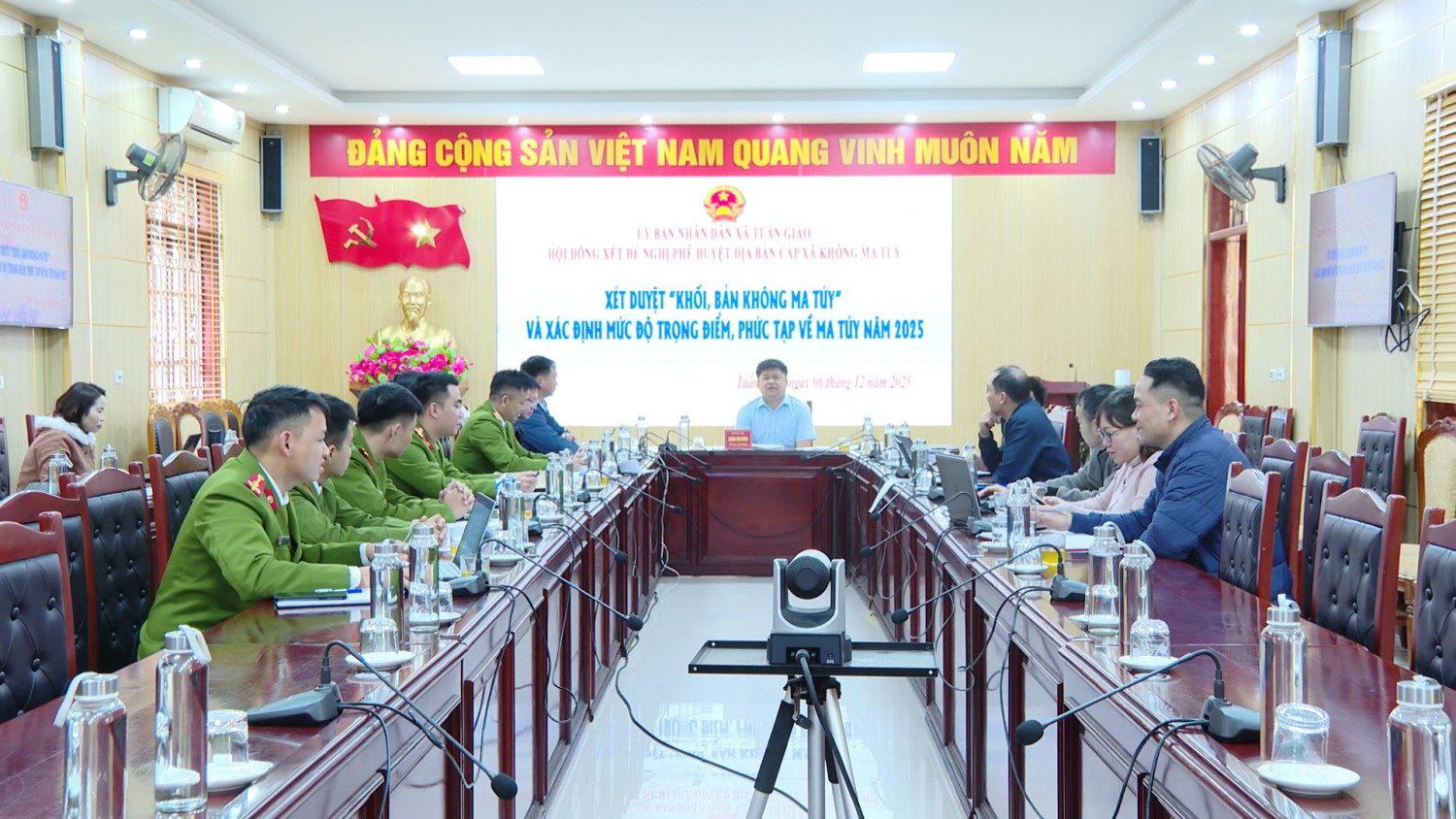 Họp xét duyệt “khối, bản không ma túy” và xác định...